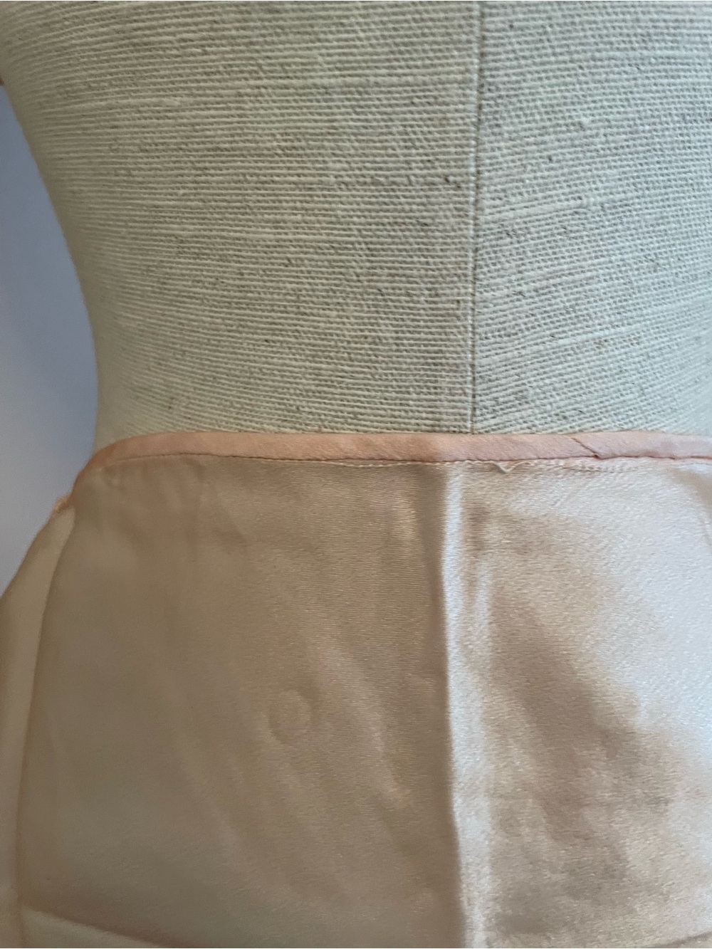 Vintage 1920s  Peachy Pink  Satin Lace Bandeau and Tap Pants Set - Picture 5 of 10